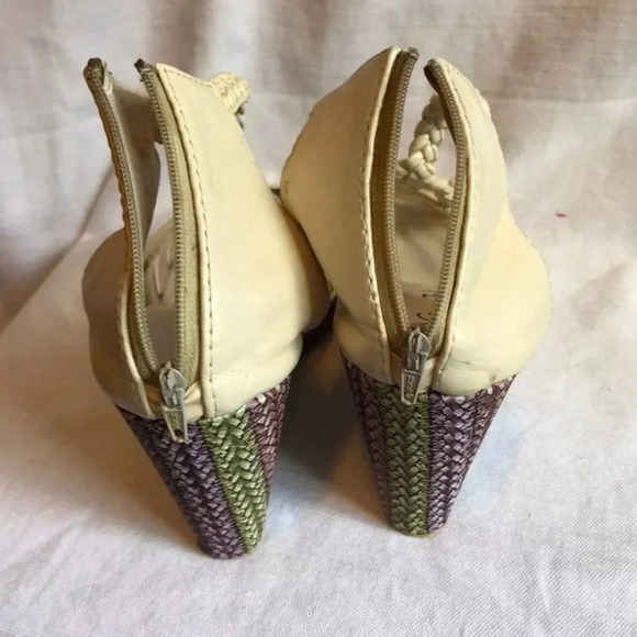 Nine West Wedge Heels Size 5.5-6 - Picture 2 of 5